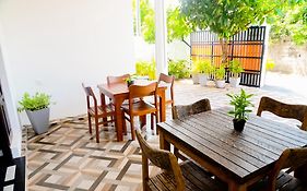 Mario Family Villa And Restaurant